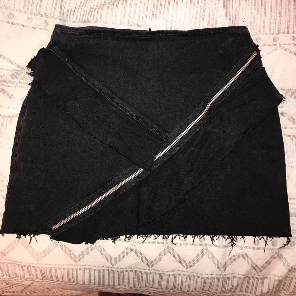 Zara NWT black denim skirt